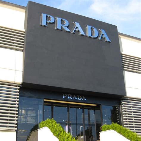 prada outlet in tuscany|florence italy outlet mall prada.